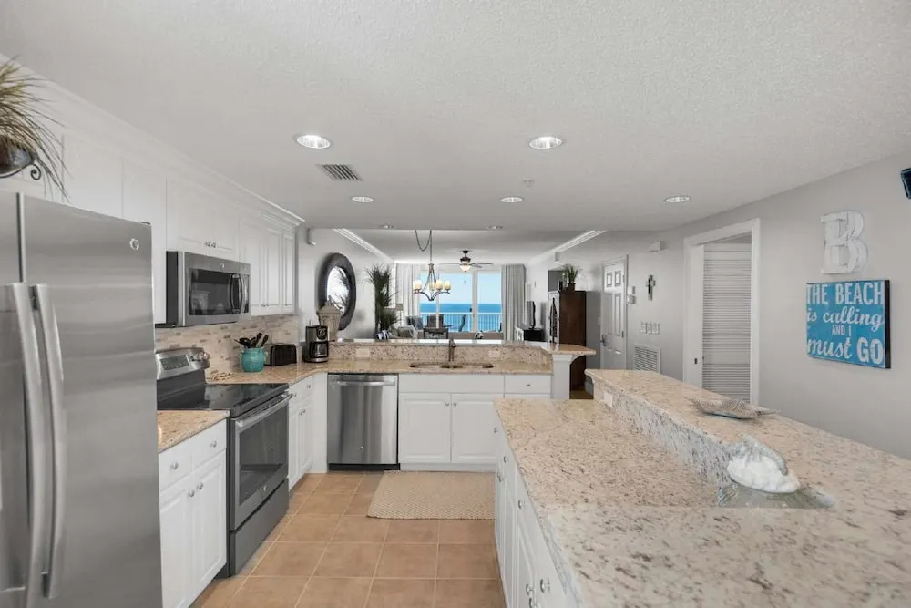 Majestic Beach Resort Tower II, 3 Bedroom Apartment
