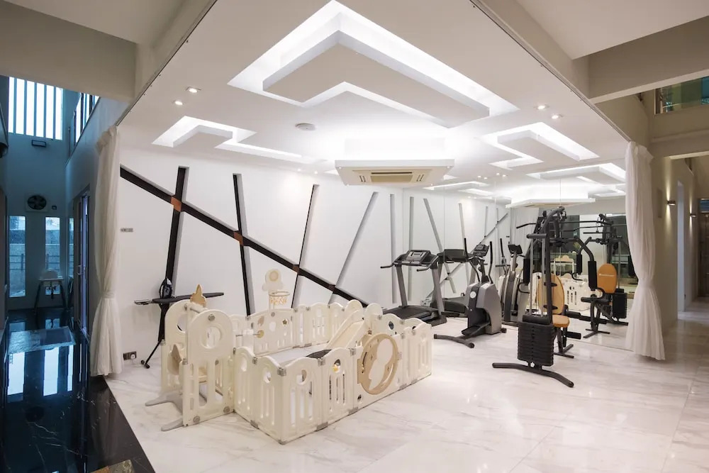 25000sqft Grand Luxe Villa PJ 13BR 42Pax