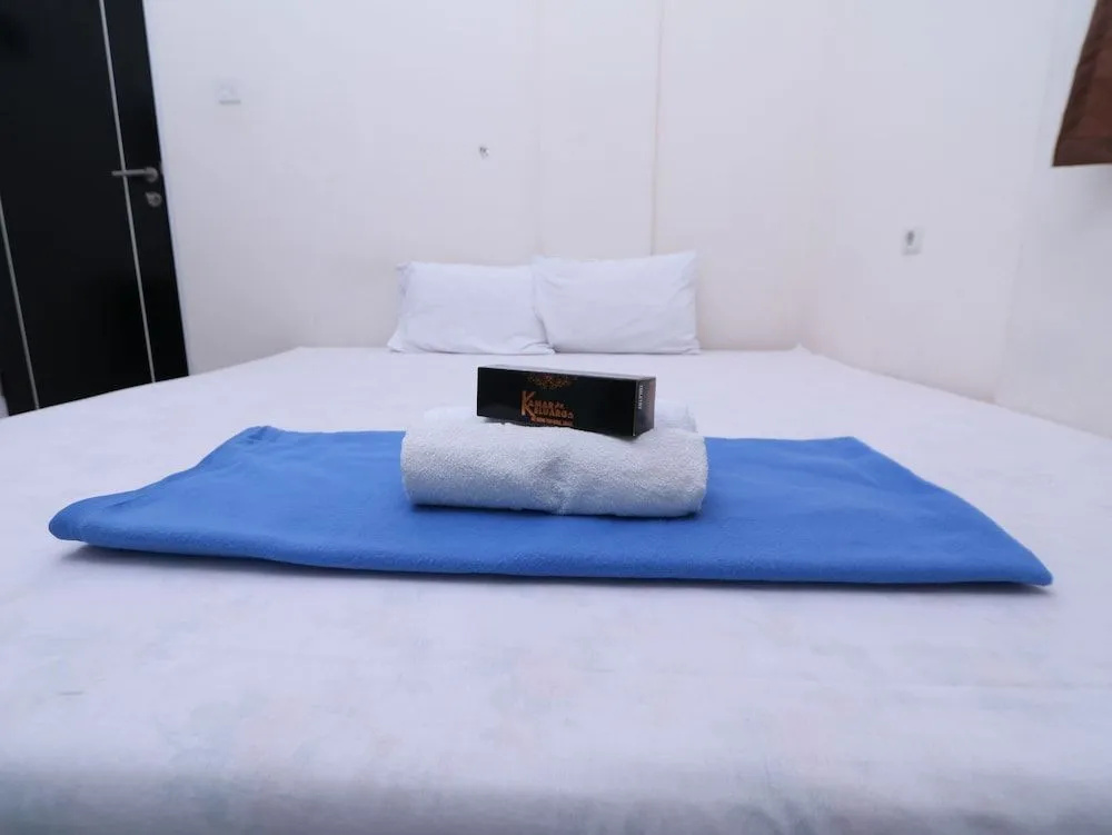 Kamar Keluarga Tanah Abang