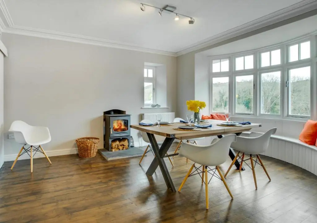 4 Bed in Barmouth oc-bow259