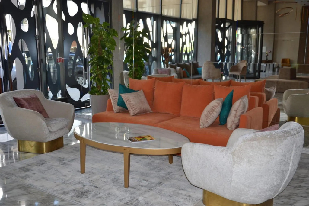 Flower Town Hotel & Spa