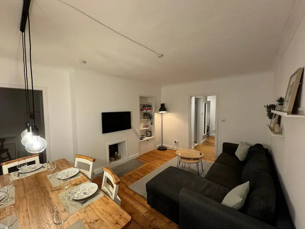 Stirling Haven: Charming 3B Apt In City Centre