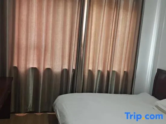 Yapeng Hotel (Shanghai Nanxiang Subway Station)