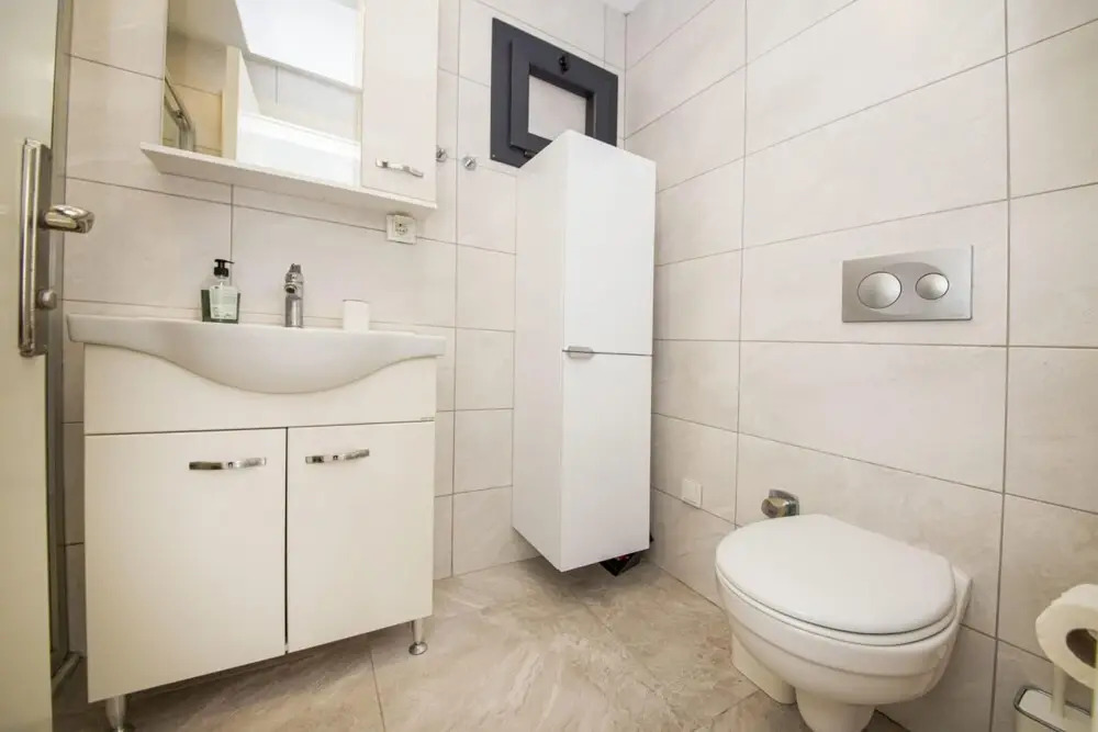 House with Balcony 1 Min to Beach in Bodrum