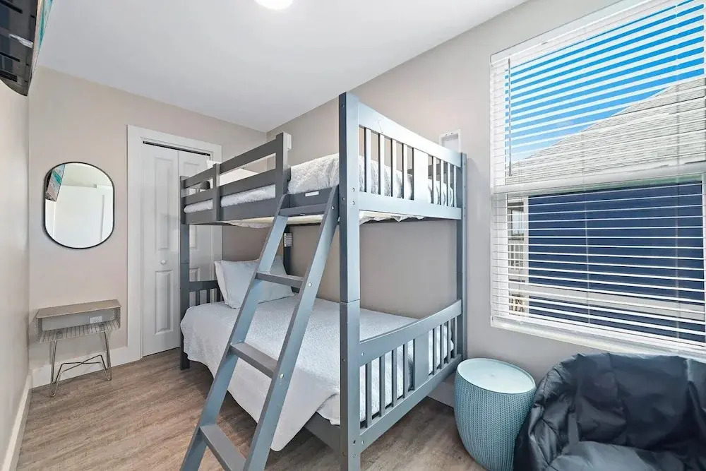 Pipedreams 333 8 Bedroom Home