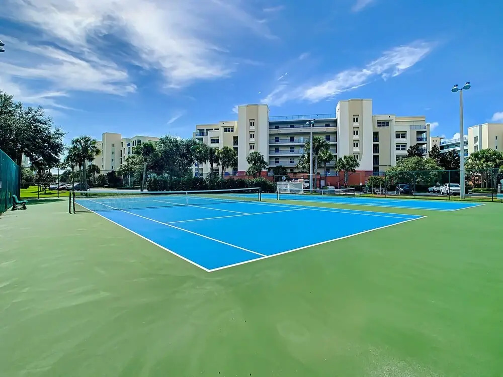 Oceanwalk Jr Penthouse Close to Pool Beach Access Ow14 604