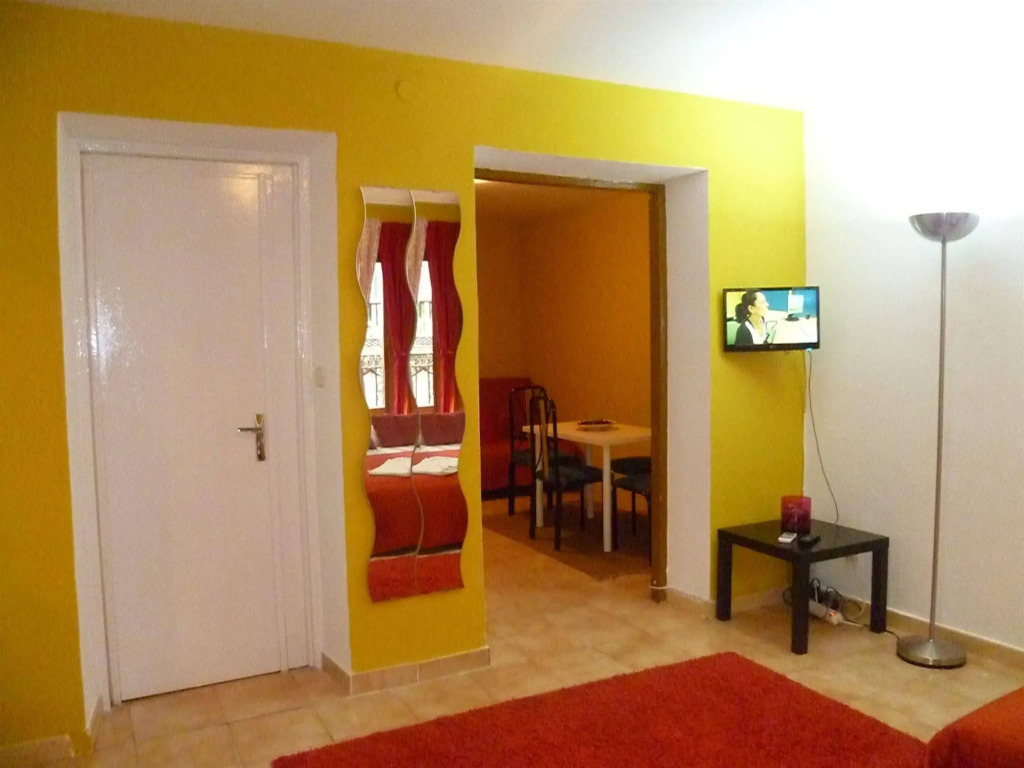 Village Chueca Apartments