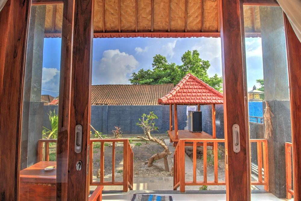 Buyuk Beach Bungalows