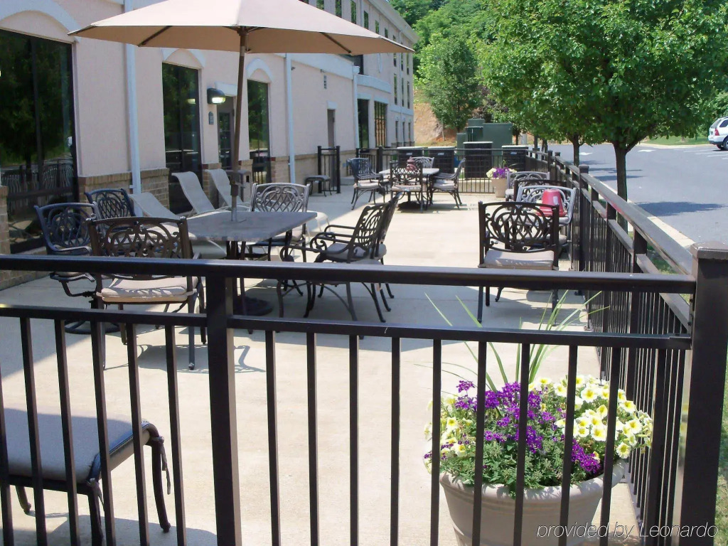 Holiday Inn Express and Suites Winchester by IHG