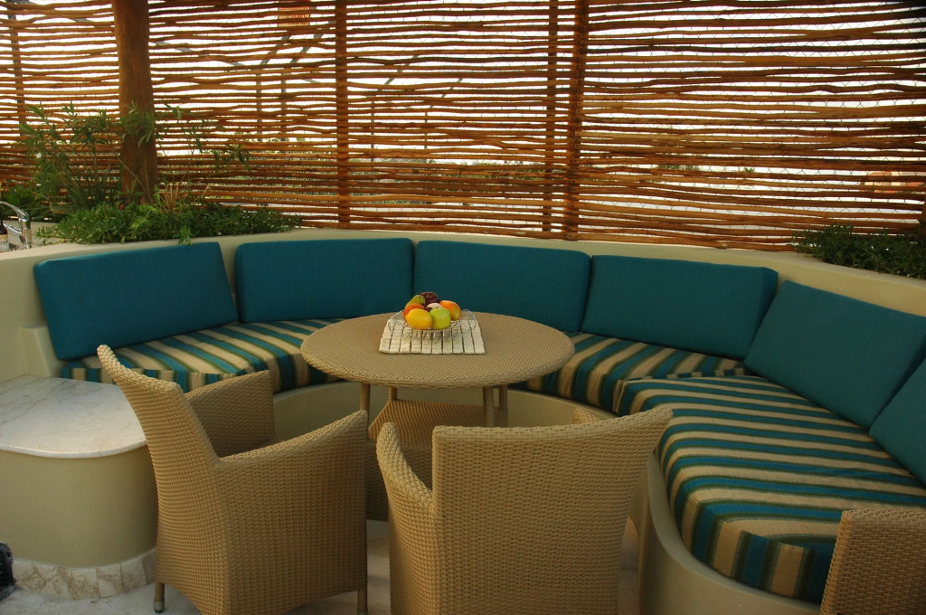 Maya Villa Condo Hotel and Beachclub