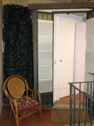 Small Navona Studio