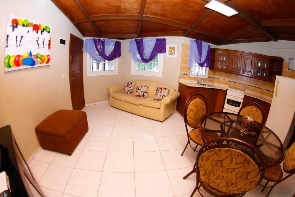 Apartamentos Hostal Cayuco Boramar