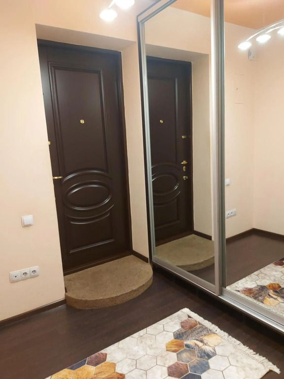 220V ЗАВЖДИ Central Point Apartment