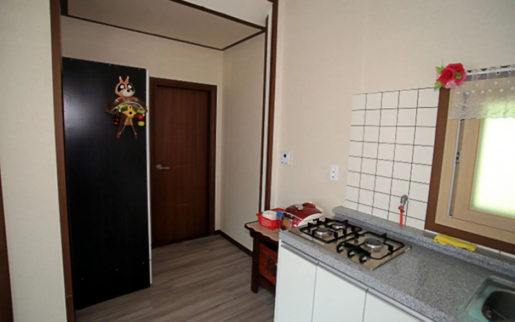 Anseong Supsok Village Pension(안성 숲속빌리지펜션)