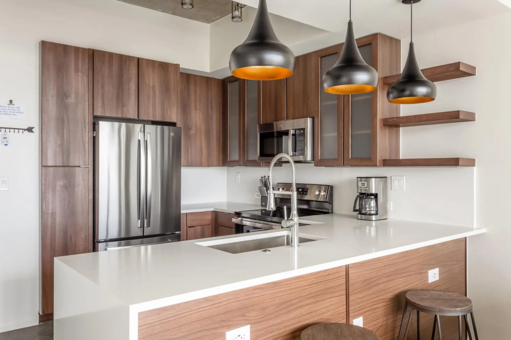 Austin Remote Work Friendly 1BD 1BA Apartment