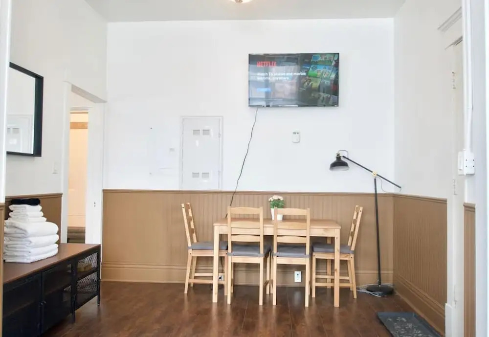 The Best Rental in Moose Jaw Large 2-br Parking Coffee