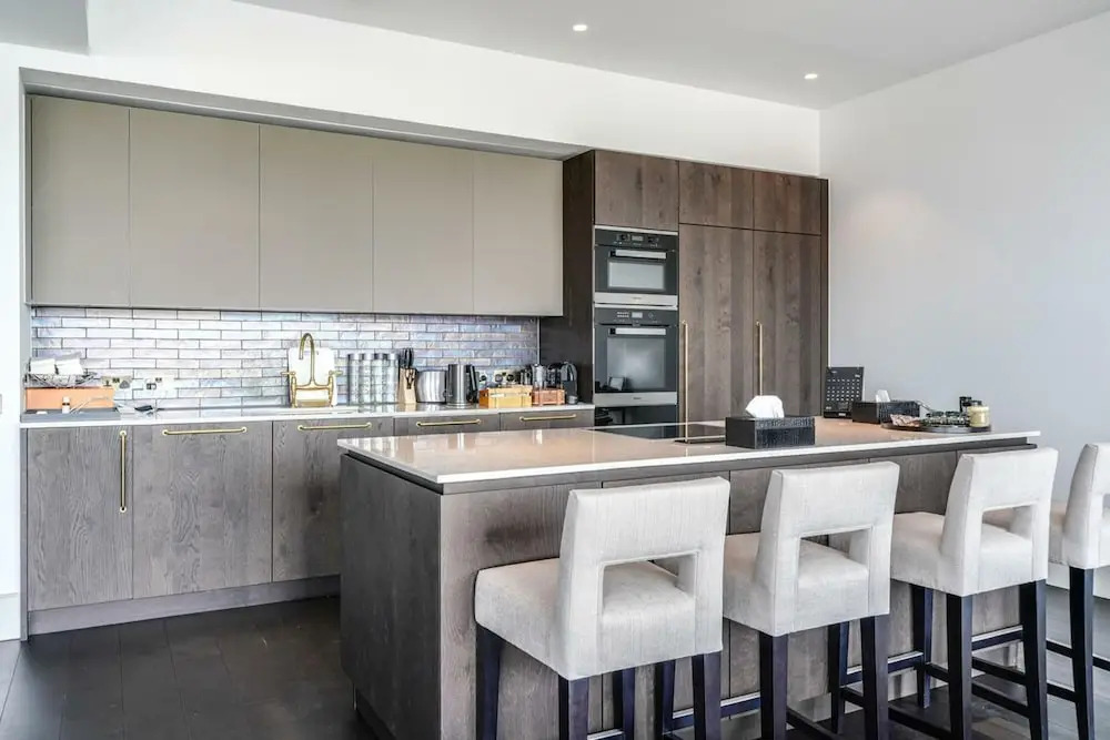 Signature Westminster Apartment