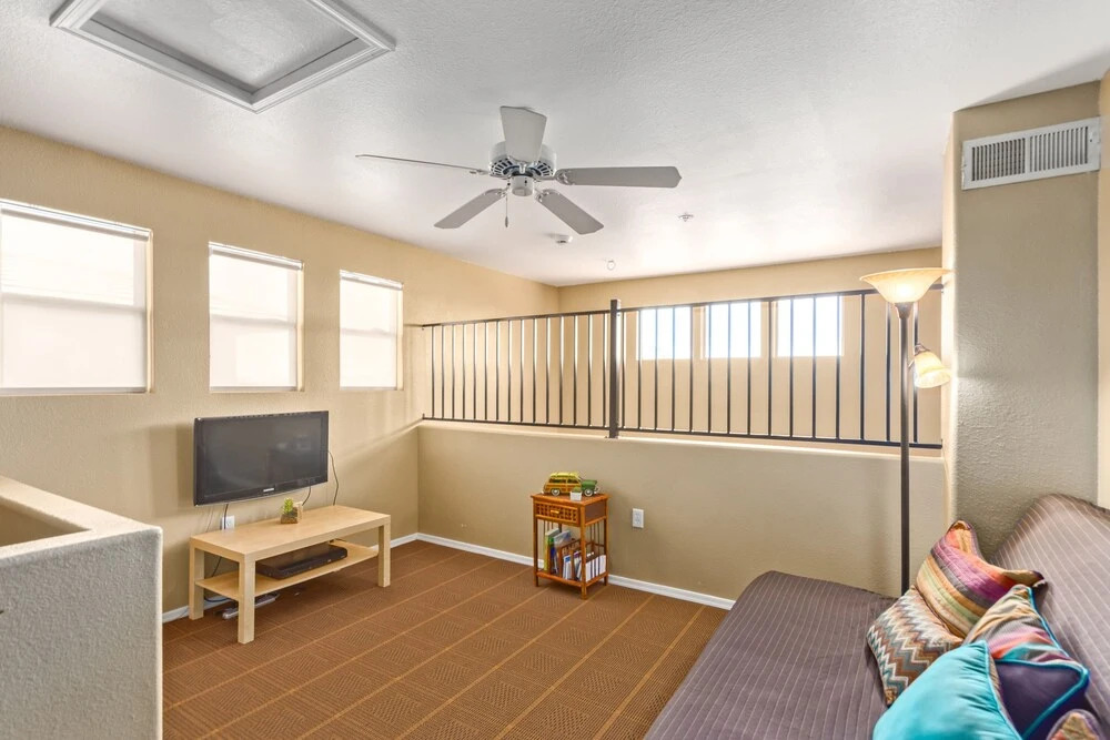 The Edge #2111 Scottsdale 3 Bedroom Condo by Redawning