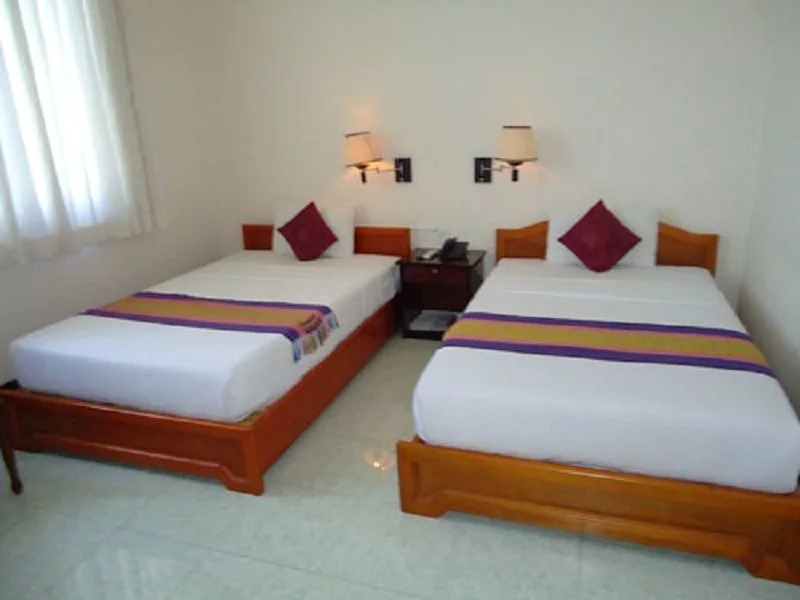 Dong Nam Hotel