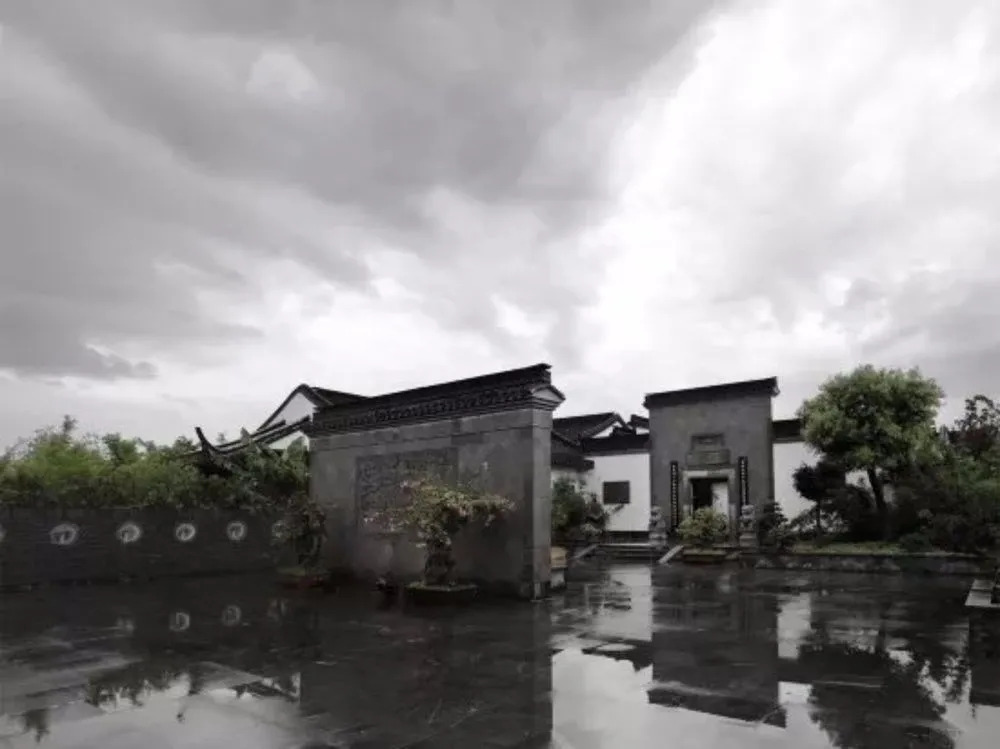Yayuan Garden Holiday Hotel