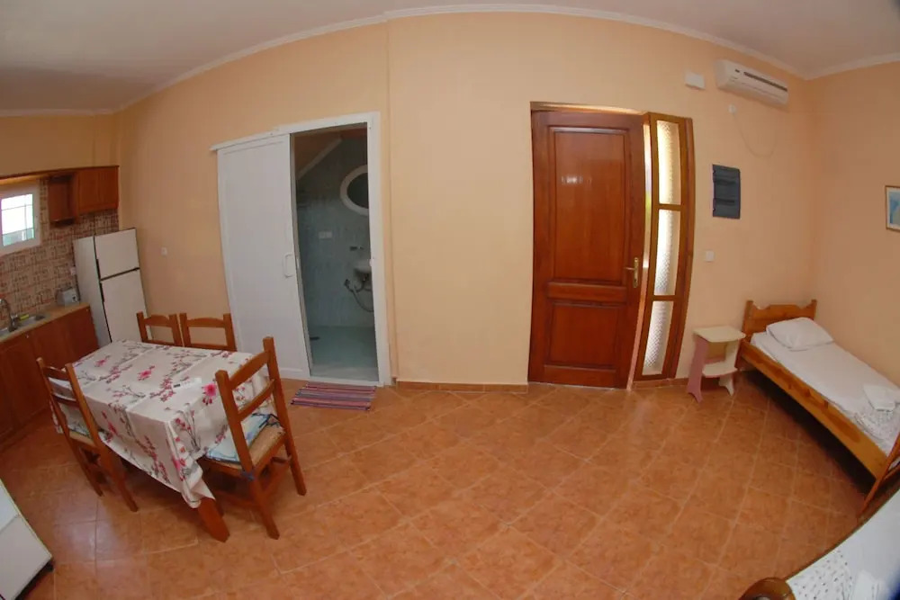 Tikus Apartment