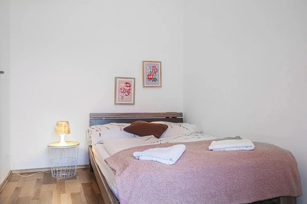 Beautiful 2BR Apt Perfect for Long Stays