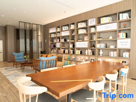 HanTing Hotel (Chifeng Linxi Zhenxinglou)
