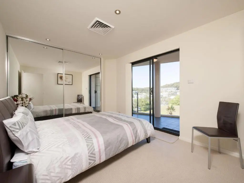 Dolphin Cove, Unit 13/2-6 Government Road