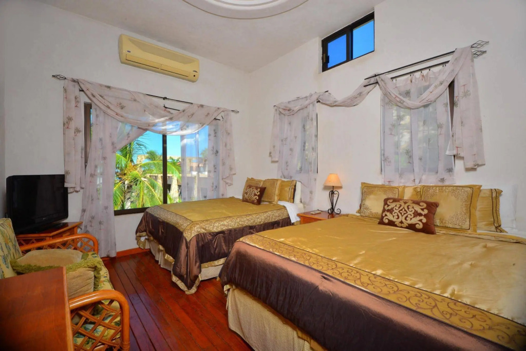 Villa los Geckos by Cabo Villas