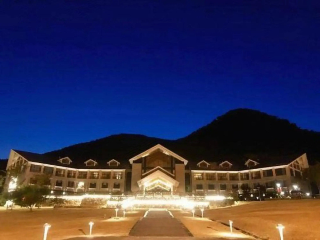 Yixing Yangxian Lake Junlai Hotel Co., Ltd.
