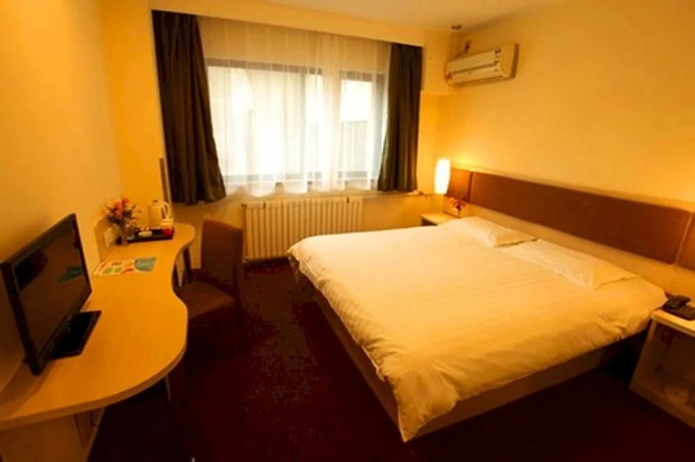Motel168 Harbin Dongdazhi Street Branch