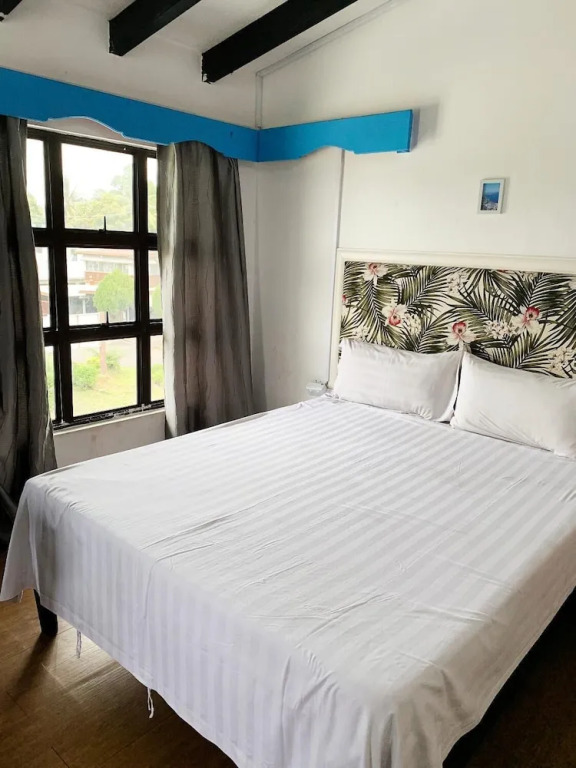 Rock Hotel