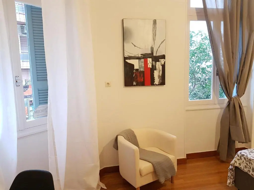 Errathens Aegean Apartment - Athens Center, 5 BD, 2 BATH