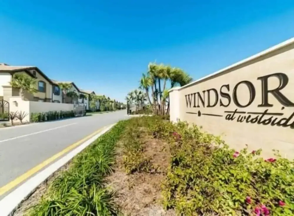 8822 GC - Fabulous 5BR Townhome: Pet Friendly