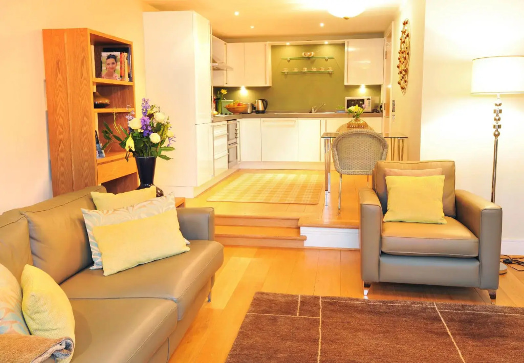 Highland Apartments by Mansley