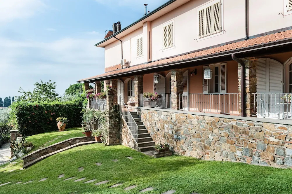 Villa Lory on the Lucca Hills