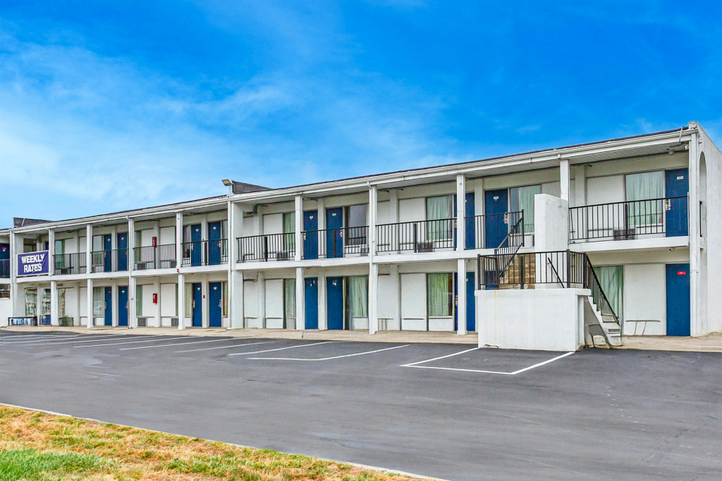 Relax Inn by OYO Columbus OH I 70