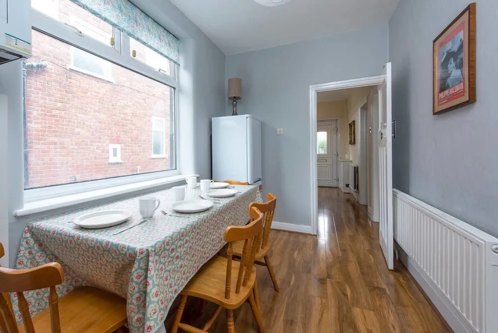 Family Friendly and Spacious House in Fallowfield