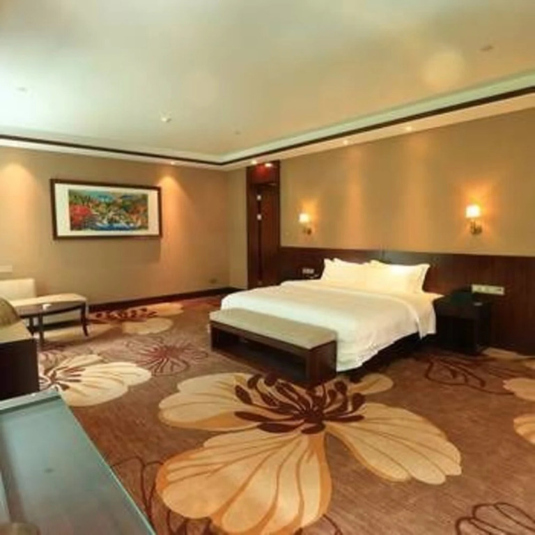 Celebrity vacation Hotel (Guangwushan Scenic Area)