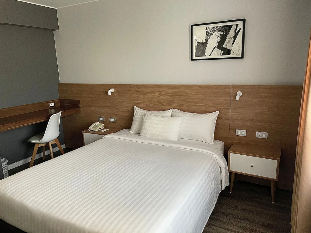 Habitat Hotel