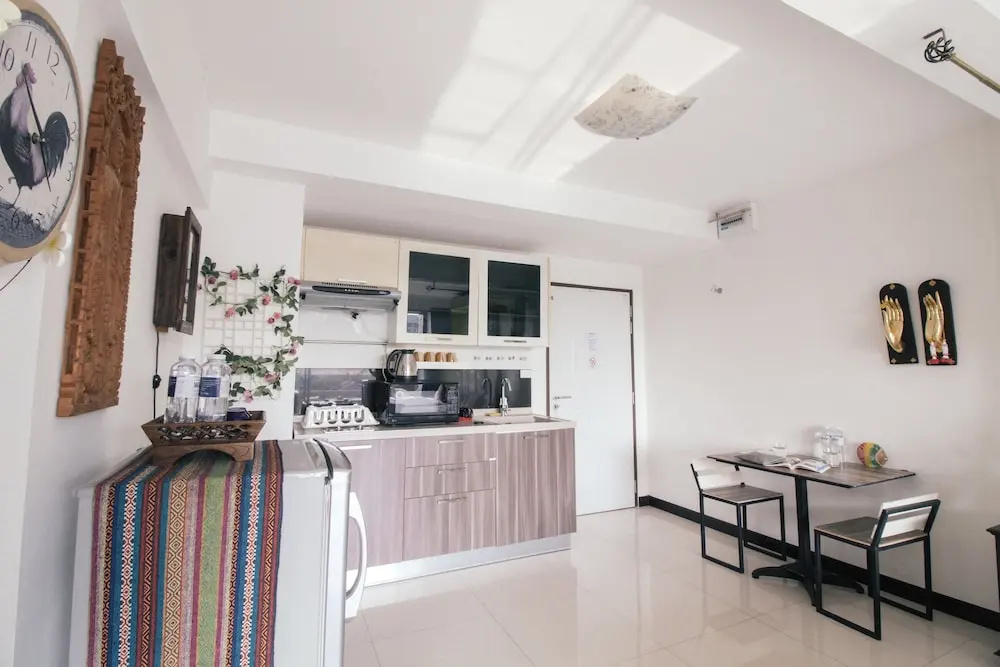 Baan Sabai Rama IV Apartment