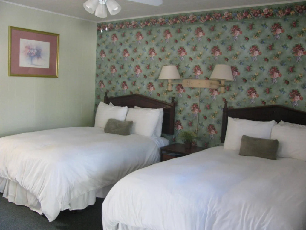 El Rancho Motel