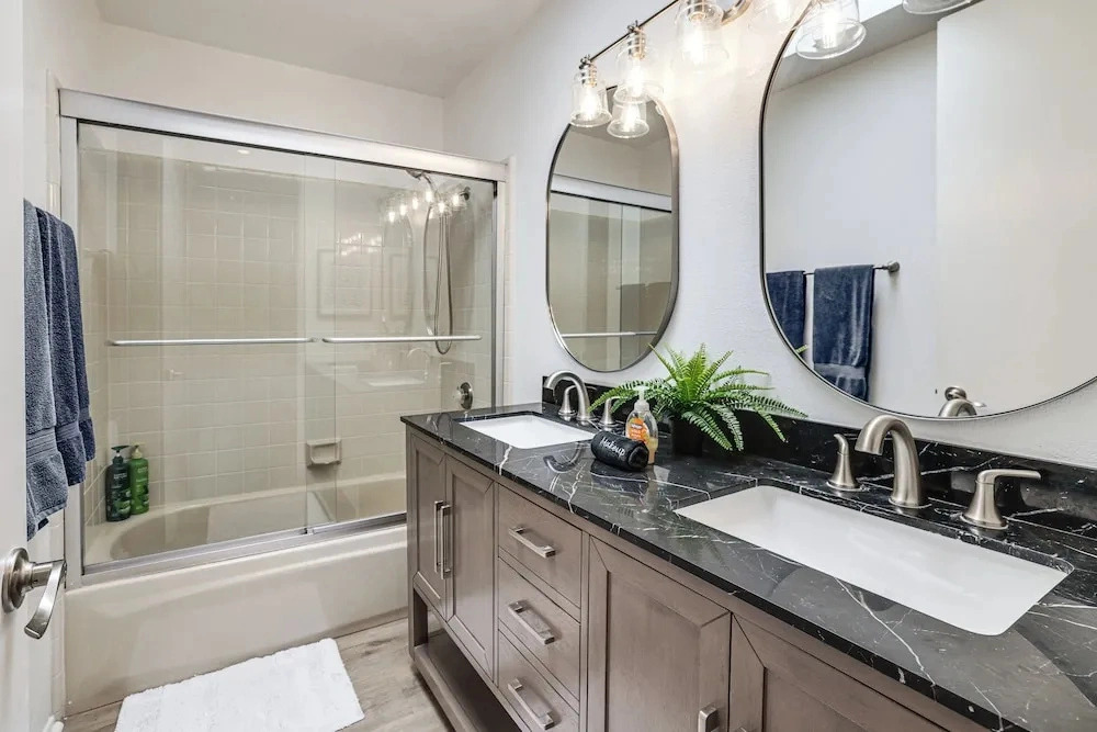 Community Perks! Golfers Oasis in Cathedral City