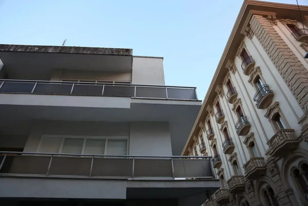 Dimi House