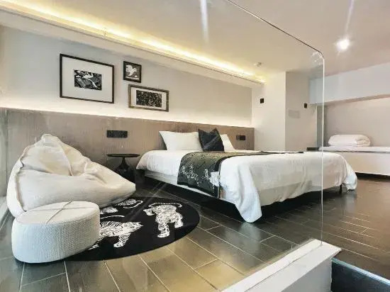 Waiting for You Designer Homestay (Zhanjiang Jinshawan)