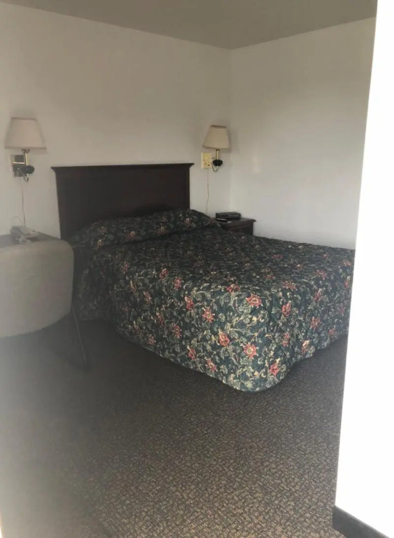 Neva Jean Motel