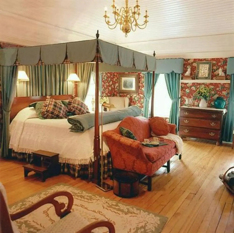 The INN at Ormsby Hill