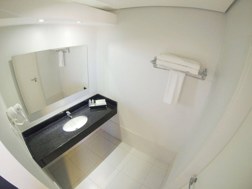 Fratele Business Hotel