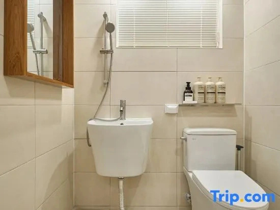 Gamseong Stay  Anguk Station｜4 Guests｜2 BR｜Bukchon Hanok Village ｜Gyeongbokgung｜DDP｜Myeongdong