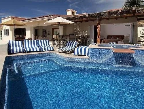 Villa del Toro Rojo